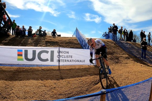 Tereza Kurnická predviedla skvelý výkon a na cyklokrosových majstrovstvách sveta skončila trinásta