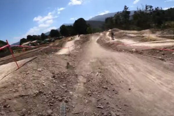  Video: Pozrite si rýchlu tréningovú jazdu Troya Brosnana v austrálskom Bike Parku Maydena