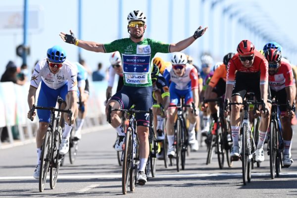  Video: Mark Cavendish vyhral druhú etapu pretekov Okolo Ománu