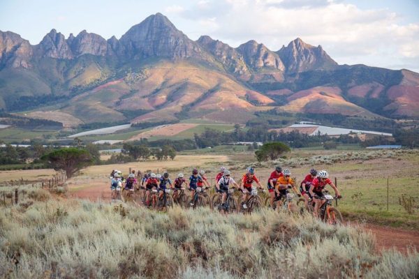 Števková a Krahulcová skončili siedme v 5. etape Cape Epic a pokračujú v dobrých výkonoch