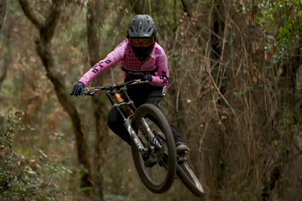 Video: Vanesa Petrovská je prichystaná na svoju premiéru na Svetovom pohári v zjazde