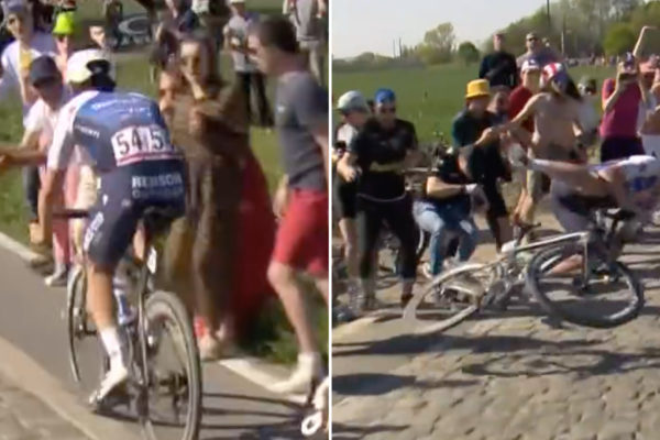 Video: Fanúšik spôsobil nepríjemný pád Lampaerta na dlažobných kockách v závere Paríž-Roubaix