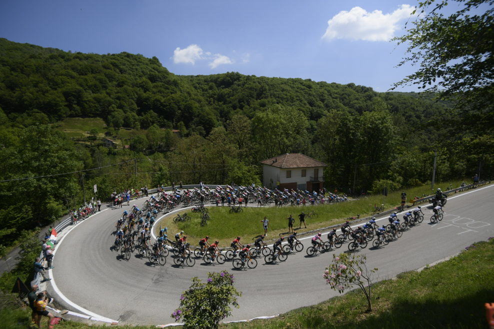 Zoznam v&scaron;etk&yacute;ch &scaron;tartuj&uacute;cich pretek&aacute;rov na Giro d&rsquo;Italia 2022