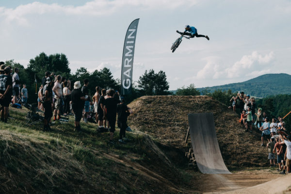 Video: Pozrite v premiére zostrih toho najlepšieho z Birell BikeFestu 2022