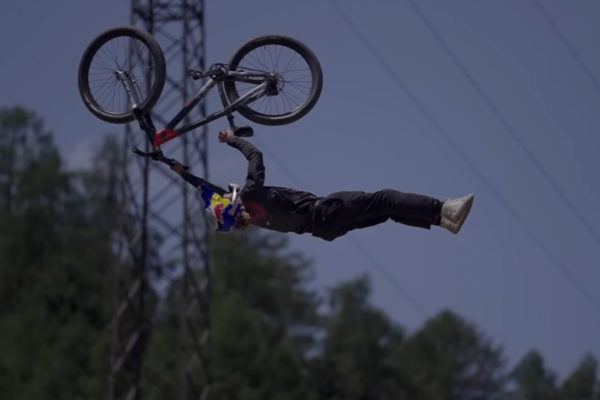 Video: No najlepšie zo slopestylu na Crankworx Innsbruck na skvelých spomalených záberoch