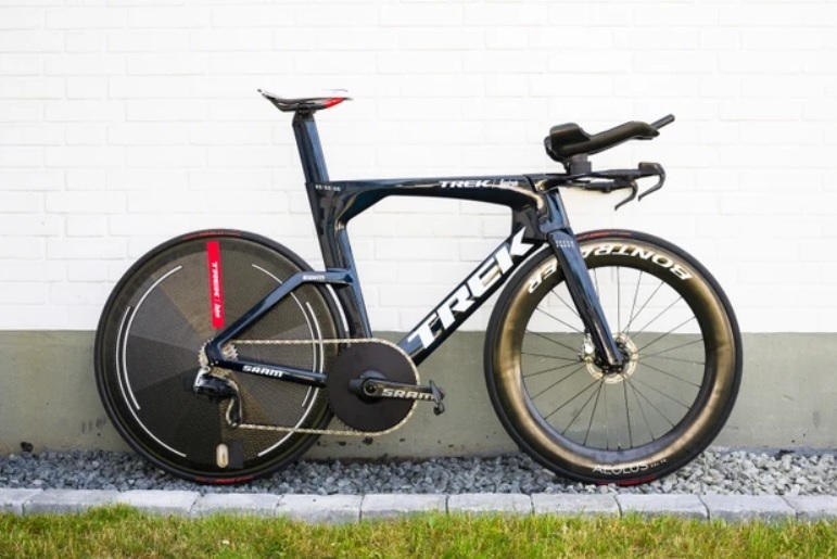 Trek Speed Concept časovkársky špeciál Madsa Pedersena na Tour de France 2022