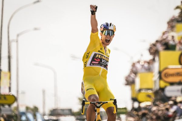 Wout van Aert vyhral 4. etapu Tour de France skvelým 10km sólo únikom, Peter Sagan skončil piaty