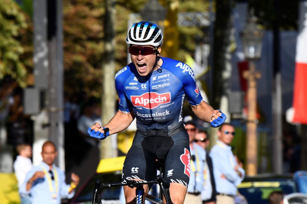 Jasper Philipsen suverénne vyhral šprint na Champs-Élysées v poslednej etape Tour de France 2022