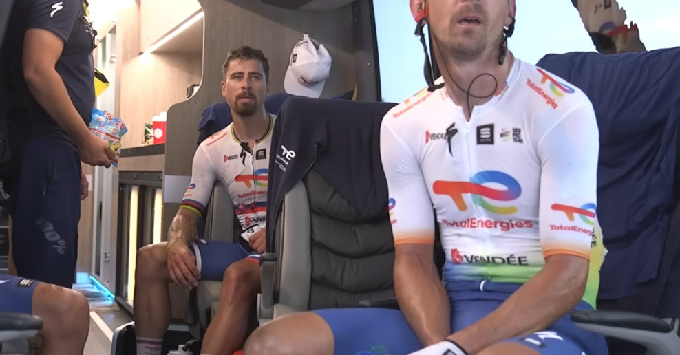  Video: Zákulisie tímu TotalEnergies v úvodných troch etapách Tour de France