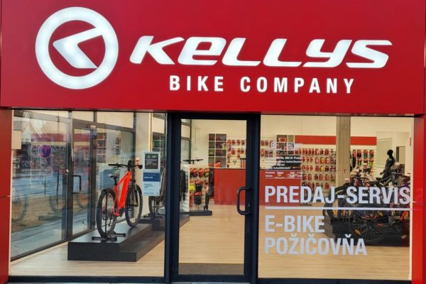 Zlodeji ukradli 10 bicyklov z predajne Kellys Bike Centrum v Košiciach