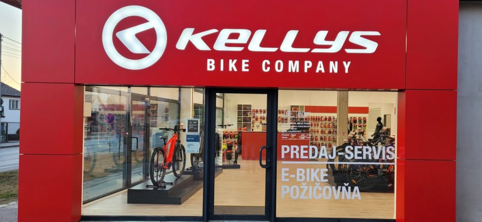 Zlodeji ukradli 10 bicyklov z predajne Kellys Bike Centrum v Košiciach