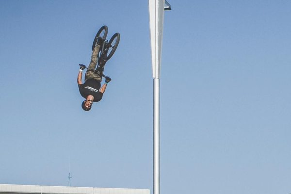 Video: Víťazná jazda Miguela Guerrero na Gold pretekoch FMB v disciplíne dirt jump