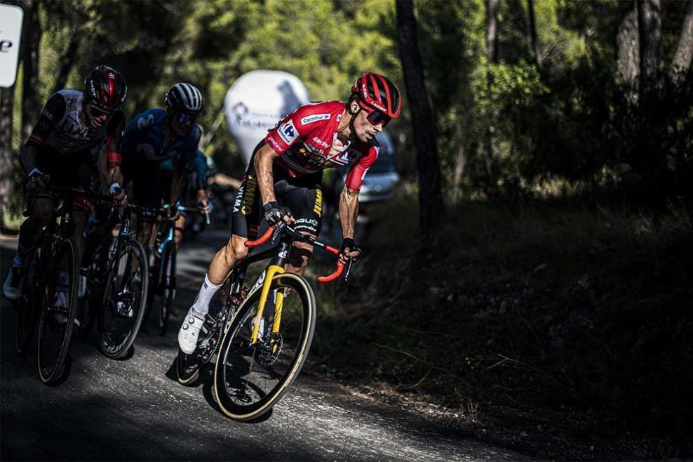 Vuelta a Espa&ntilde;a 2022: Zoznam v&scaron;etk&yacute;ch &scaron;tartuj&uacute;cich t&iacute;mov a pretek&aacute;rov