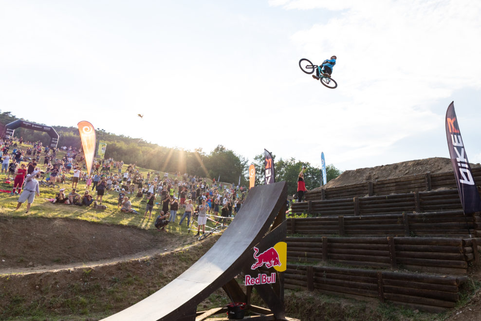Dawid Godziek vyhral Crankworx summer series v kanadskom Silverstar bikeparku