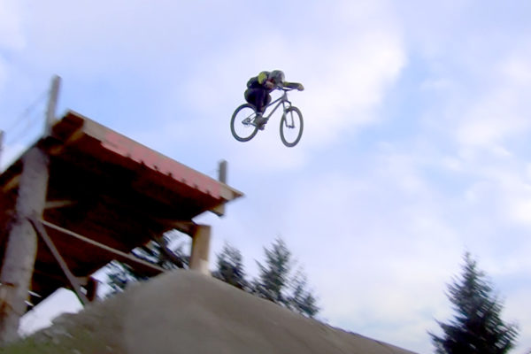 Musíte vidieť: Tomas Lemoine predviedol na Red Bull Joyride šialene obrovský skok