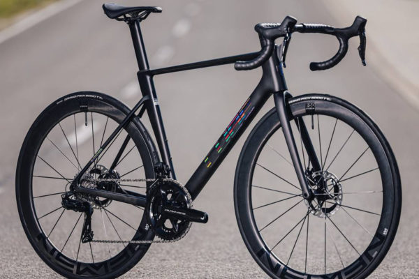 Cube predstavil úplne nový ľahký aero cestný bicykel Litening AIR C:68X, váži len 6,6kg (detaily, modely, ceny)