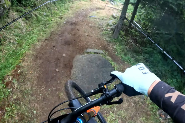 Video: Jackson Goldstone vám ukáže, ako vyzerá trať Svetového pohára v Mont-Sainte-Anne (POV)