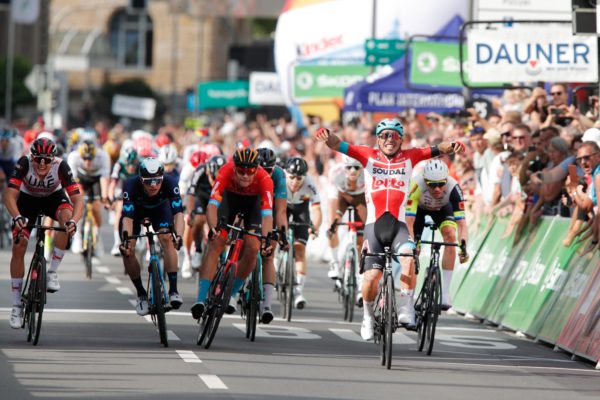 Caleb Ewan vyhral etapu na Okolo Nemecka. Na Majstrovstvá sveta v Austrálii však nepôjde