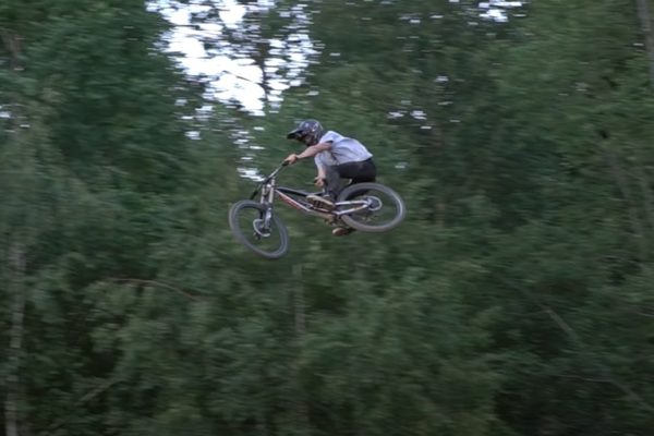 Video: Flat out Days 2022 v podaní Loose Riders