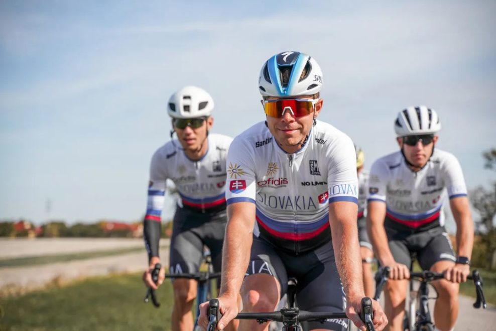 Juraj Sagan ukončil profesionálnu kariéru takmer 200km jazdou v úniku na Majstrovstvách sveta