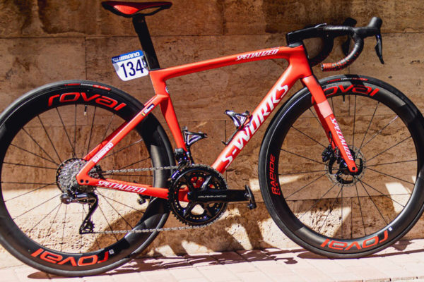 Toto je víťazný bicykel Vuelta a España 2022: S-Works Tarmac SL7 Remca Evenepoela (detaily, špecifikácia)