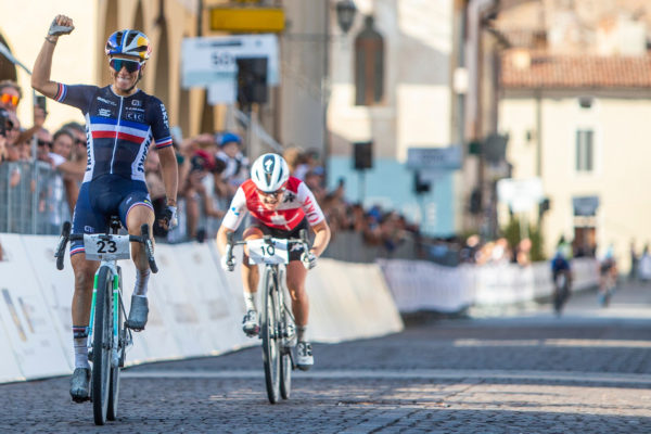 Pauline Ferrand-Pr&eacute;vot pridala k titulom majsterky sveta XCO, XCC, XCM aj discipl&iacute;nu gravel