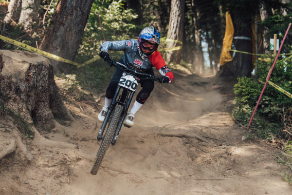 Sledujte naživo: Zjazd na Crankworx Cairns 2022