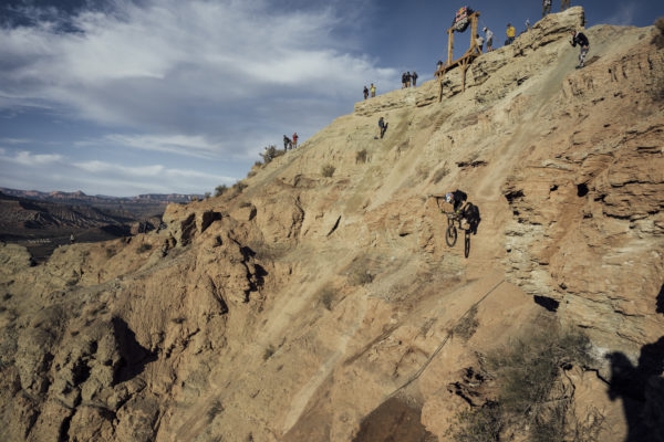 Štart Red Bull Rampage je posunutý na 18:30