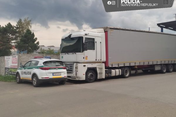 Policajti na východe Slovenska zaistili kamión s ukradnutými bicyklami v hodnote milión eur