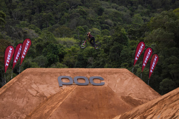 Whip off Championships na austrálskom Crankworxe vyhral Garett Mechem a Jordy Scott