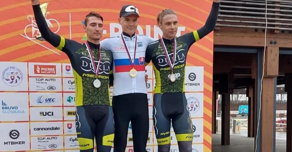 Po 35 km sóle sa stal Samuel Kováč historicky prvým majstrom Slovenska v disciplíne gravel