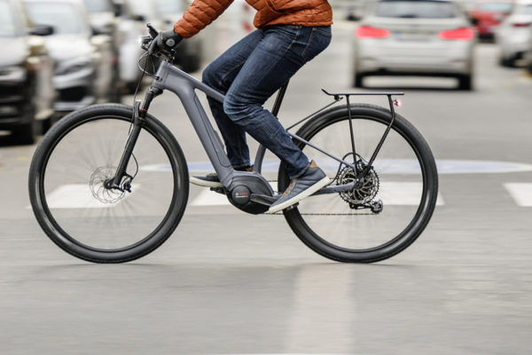 ABS na elektrobicykloch? Prieskum ukázal, že potenciálni zákazníci ho chcú