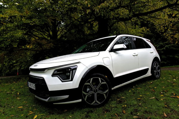 Kia Niro PHEV je praktický plug-in hybrid s moderným dizajnom