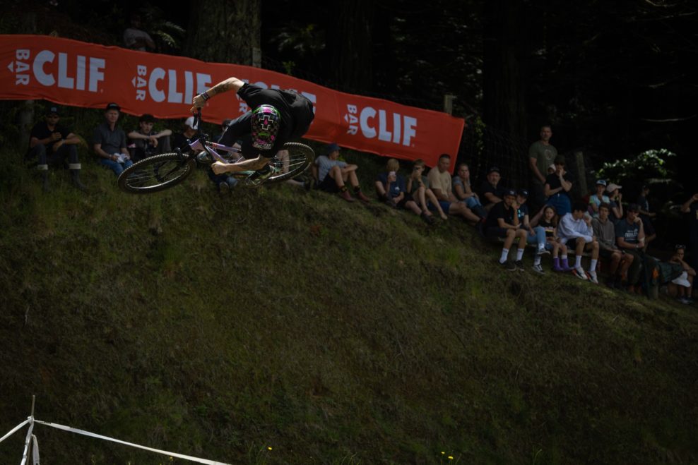 Tituly Queen/King of Crankworx vyhrali Caroline Buchanan a Bas Van Steenbergen