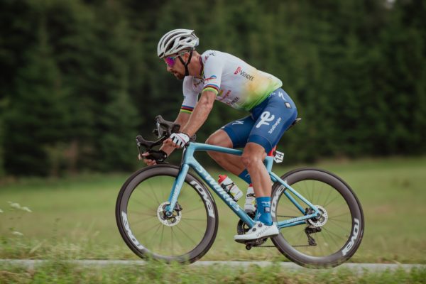 Sagan sa málokedy pomýli v tom čo vraví hovorí jeho tímový kolega Mathieu Burgaudeau