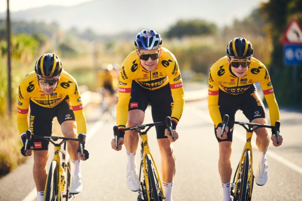 Jonas Vingegaard bude lídrom Jumbo-Visma na Tour de France 2023, Roglič pôjde na Giro d’Italia