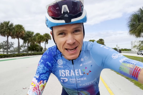 Chris Froome varuje pred nebezpečnými dlhodobými následkami ochorenia COVID-19