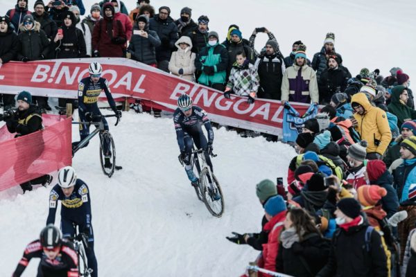 Sledujte naživo zasnežený cyklokrosový Svetový pohár vo Val di Sole aj s Mathieu van der Poelom