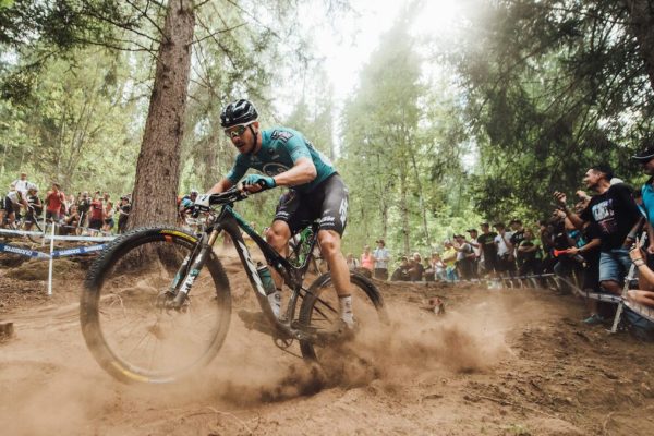 Bora-Hansgrohe bude mať špičkového cross-country pretekára, podpísali zmluvu s Victorom Koretzkym