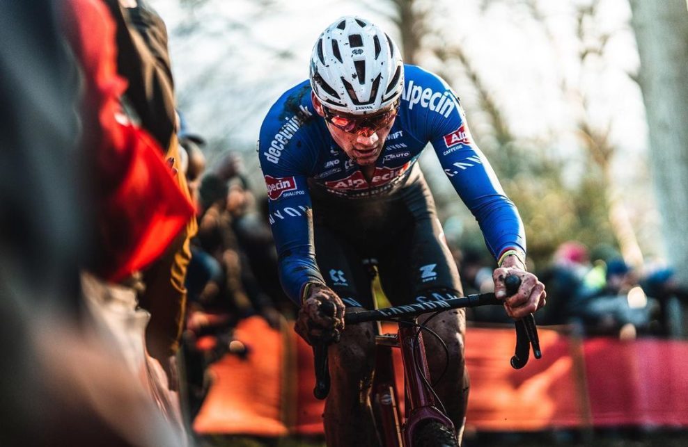 Mathieu van der Poel si pridal do programu ďalšie preteky pred majstrovstvami sveta v cyklokrose