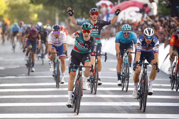Peter Sagan skončil siedmy v úvodnej etape Okolo San Juan, v šprinte vyhral Sam Bennett (+video)