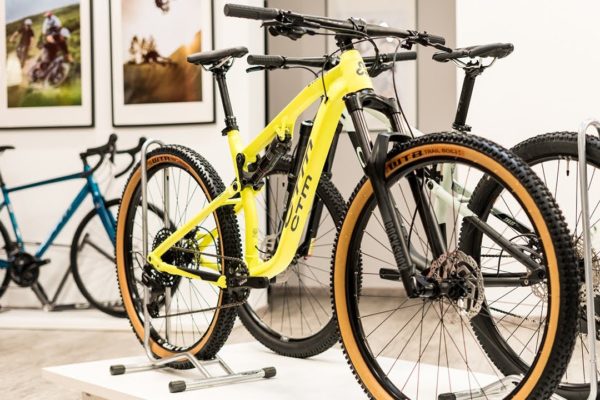 Video: CTM predstavuje nové modely all-mountain bicykla Skaut 2023