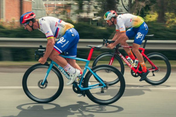 Peter Sagan sa stretne na klasike Omloop Het Nieuwsblad s Pidcockom,  Philipsenom či Kristoffom