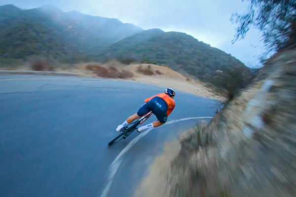 Tom Pidcock reaguje na kritiku po zverejnení videa rýchleho zjazdu v Los Angeles