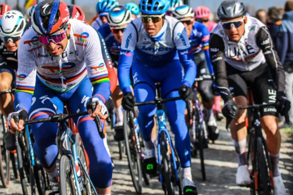 Sledujte dnes naživo: Peter Sagan štartuje na Kuurne-Brusel-Kuurne, Svrček na Faun Drôme