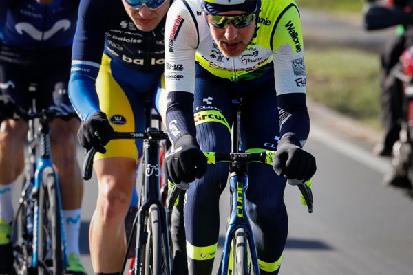 Aero návleky Taca van der Hoorna dokazujú dieru v pravidlách UCI pre výšku ponožiek