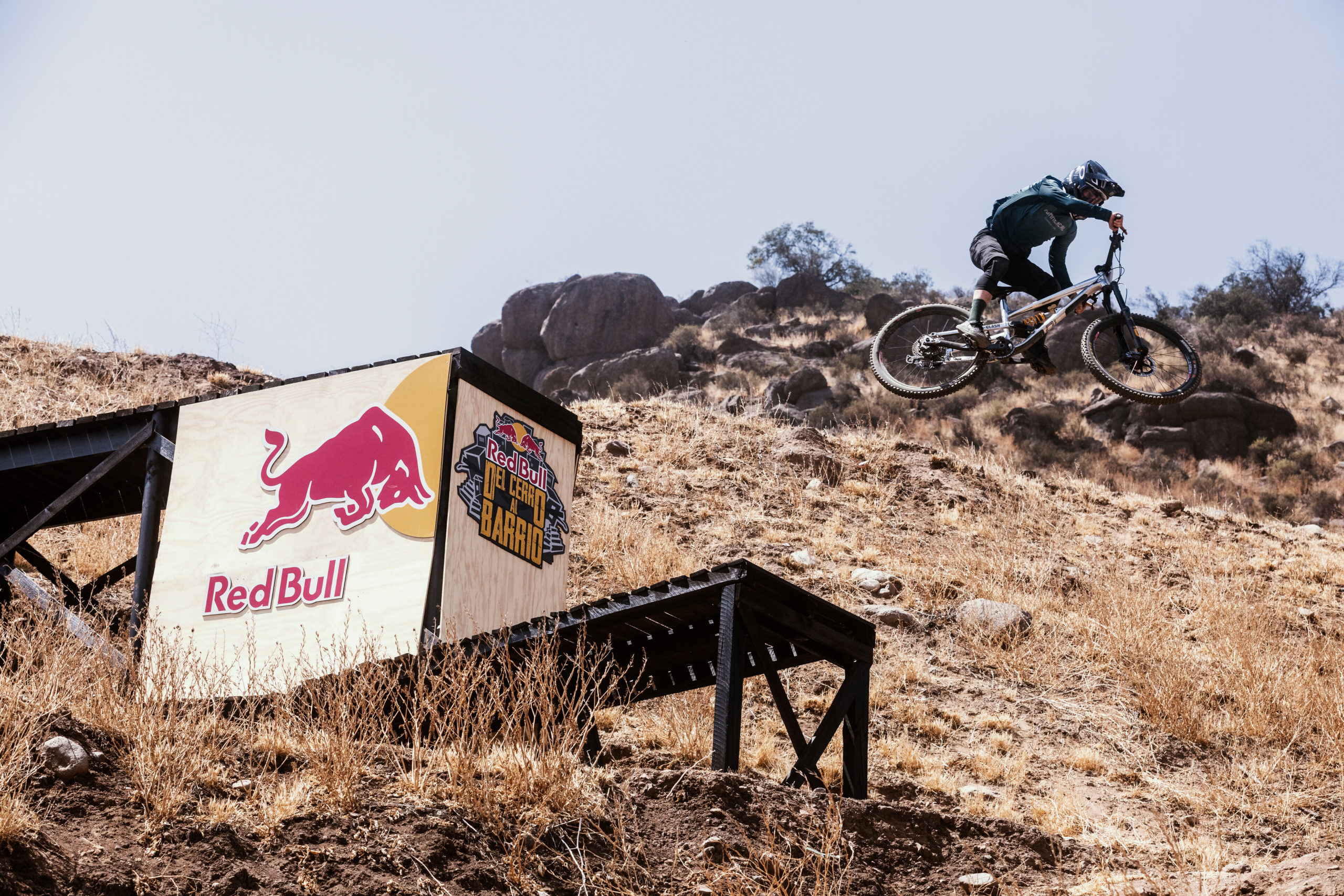 Red Bull Del Cerro Al Barrio