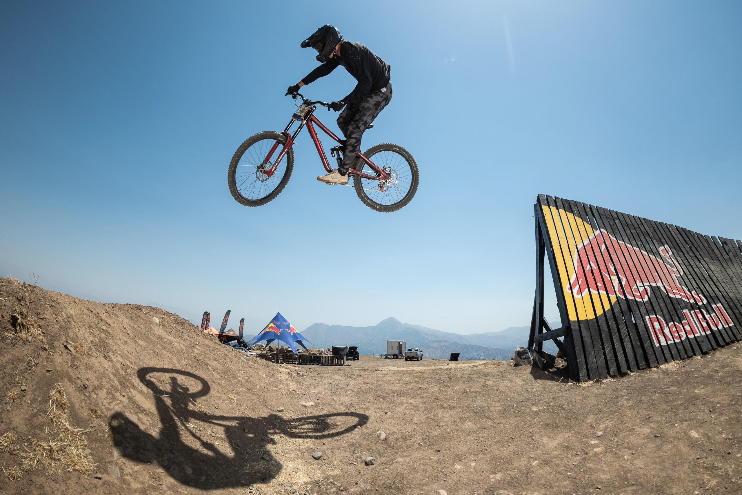 Red Bull Del Cerro Al Barrio