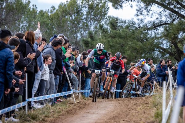 Haley Batten a Alan Hatherly vyhrali preteky Shimano Supercup v Španielsku