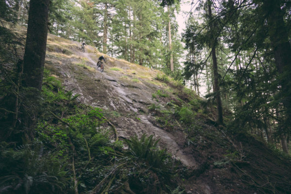 Video: Cam Zink sprevádzaný Steveom Vanderhoekom sa vydal za poznávaním do Britskej Kolumbie